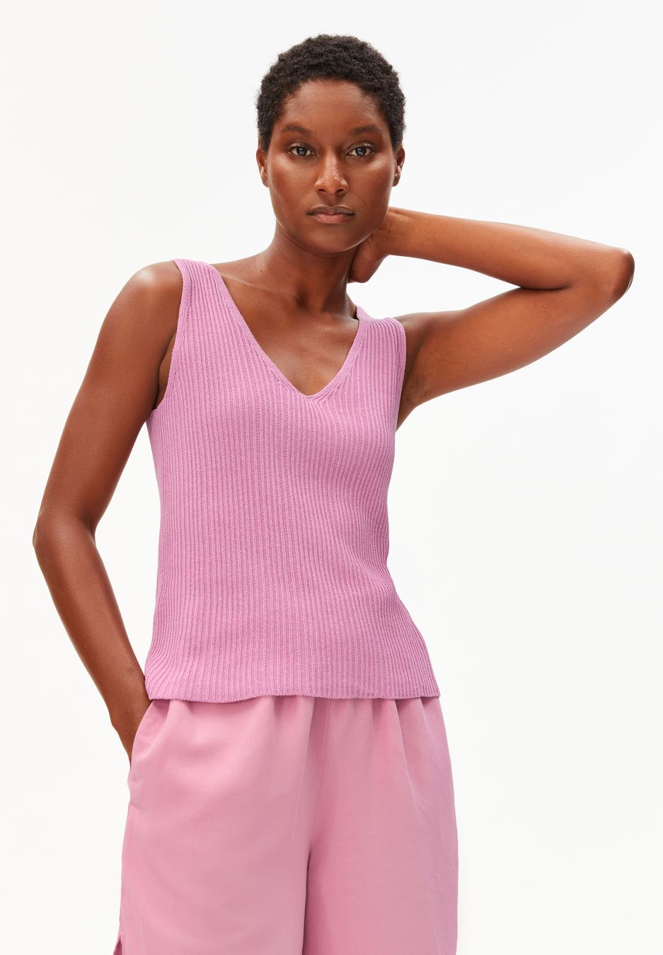 Top Linen Blend Knit washed berry von Armedangels