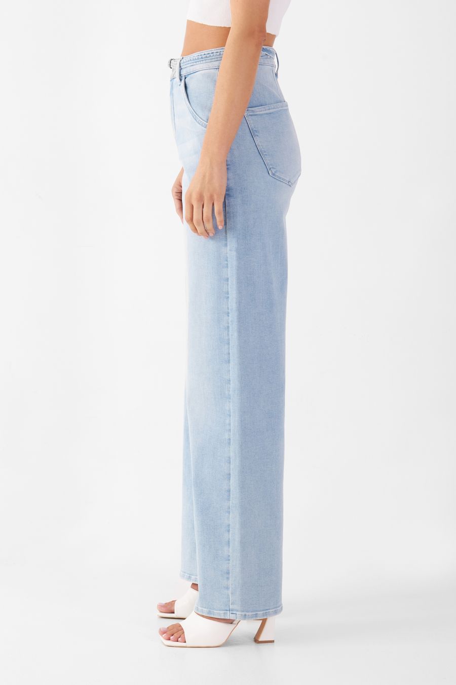 Jeans Blink Wide Barrel Soft Denim - Classic light blue von DAWN