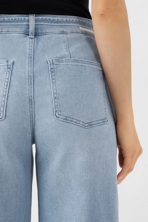 Jeans Blink Wide Barrel Soft Denim - Classic vintage blue von DAWN
