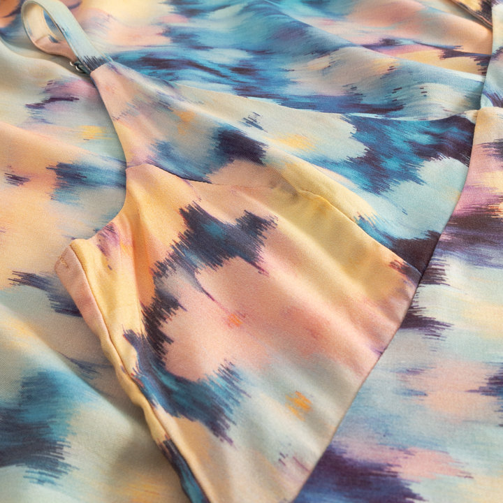 Kleid Svanhalla Ikat Field multi color von Dedicated.
