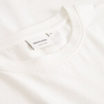 T-shirt Vadstena Heart Cat whisper white von Dedicated.