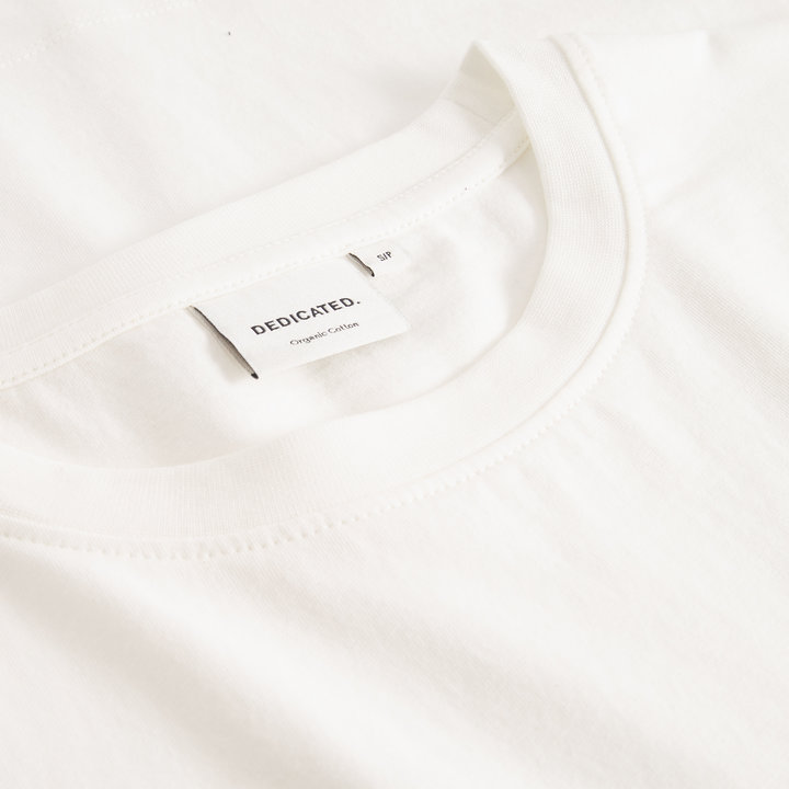 T-shirt Vadstena Heart Cat whisper white von Dedicated.