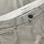 Hose CHUCK regular twill chino burned olive von KnowledgeCotton Apparel