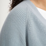 Rippstrick Cardigan Bhuma cloudy blue von MELAWEAR