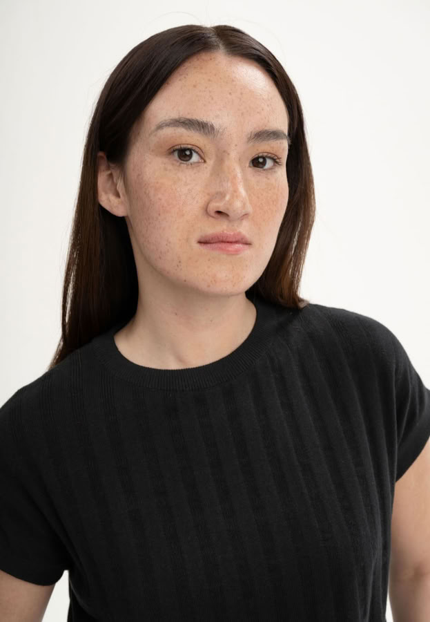 T-Shirt Bhari schwarz von MELAWEAR