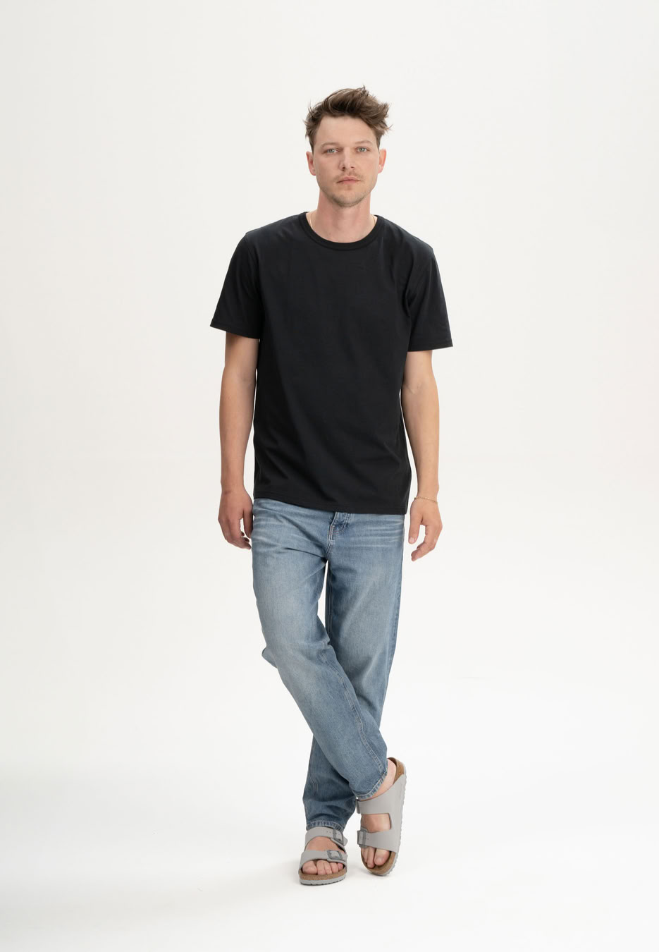 T-Shirt Izaan schwarz von MELAWEAR