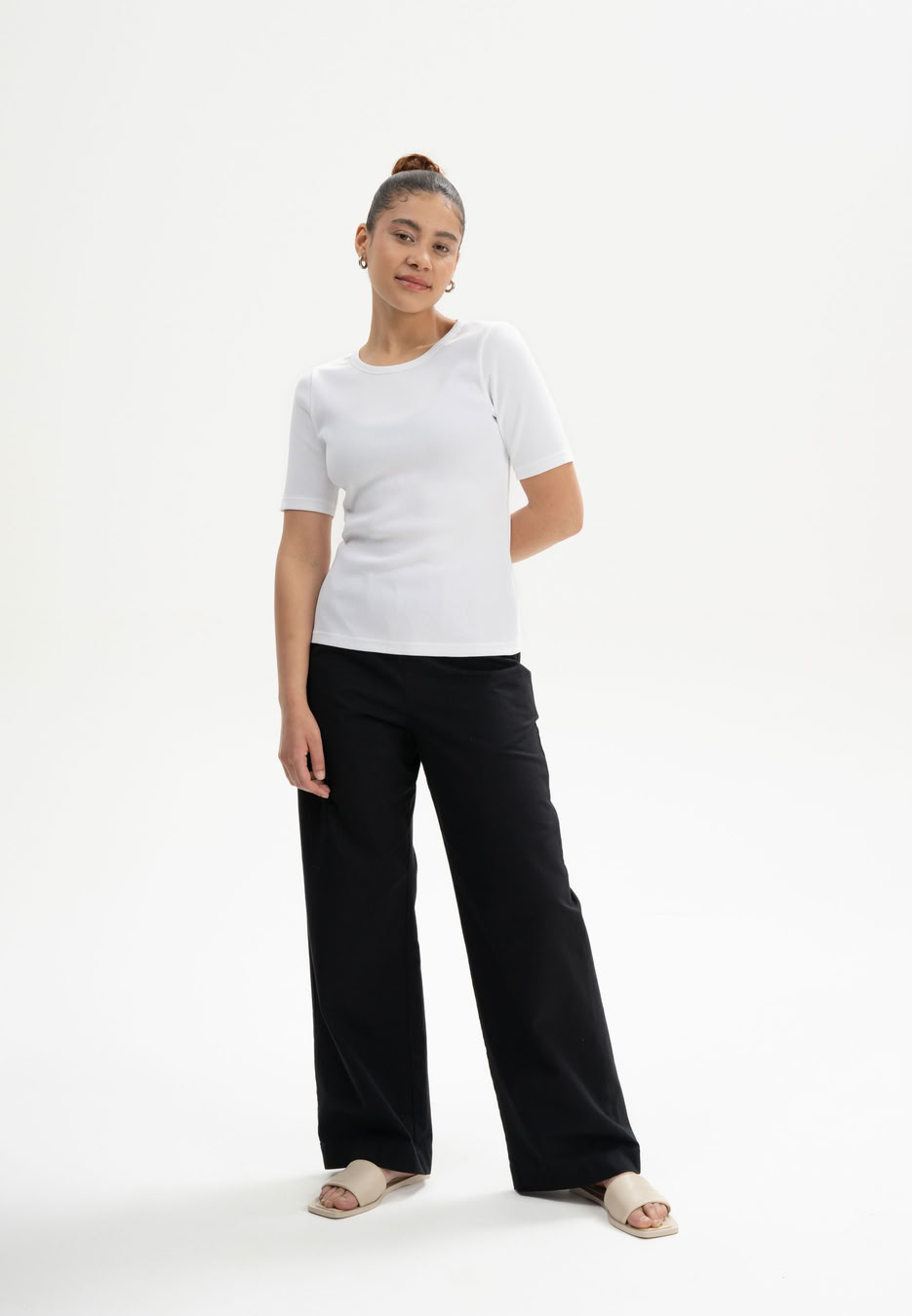 T-Shirt Jasleen weiß von MELAWEAR