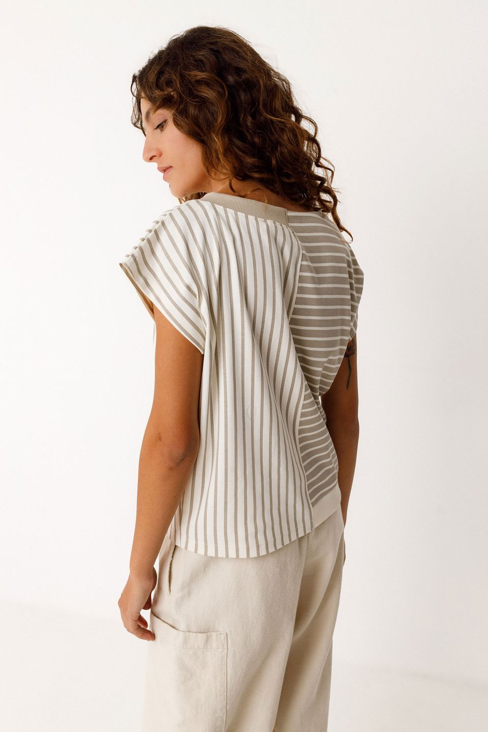 Strickshirt Ekai beige von SKFK Strickshirt Ekai beige von SKFK