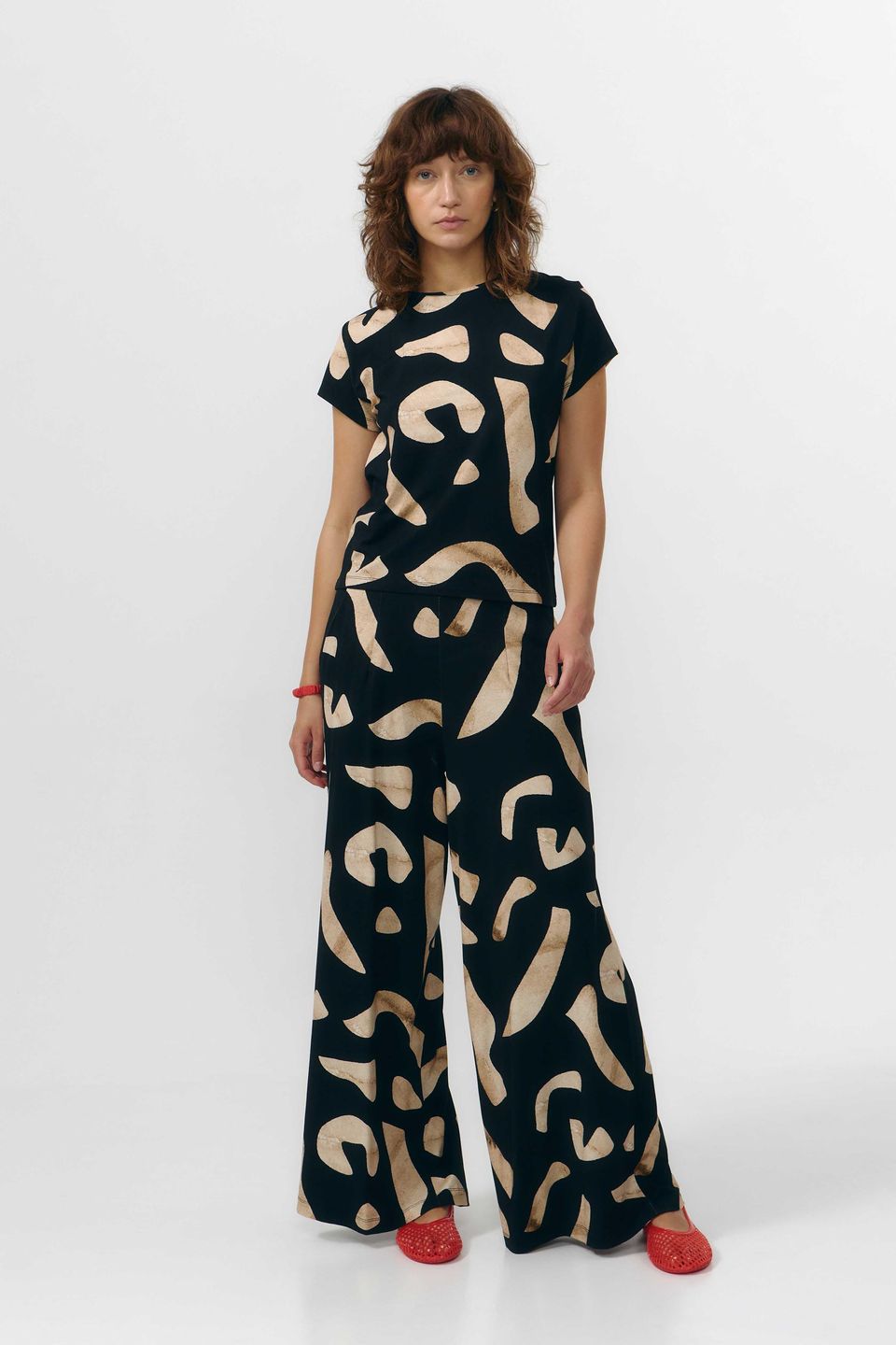 Hose Yala Print black von Suite13 LAB