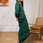 Hose Haruku dark green von TWOTHIRDS