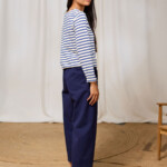 Hose Ulva dark navy von TWOTHIRDS