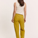 Hose Aidaa avocado green von Tranquillo