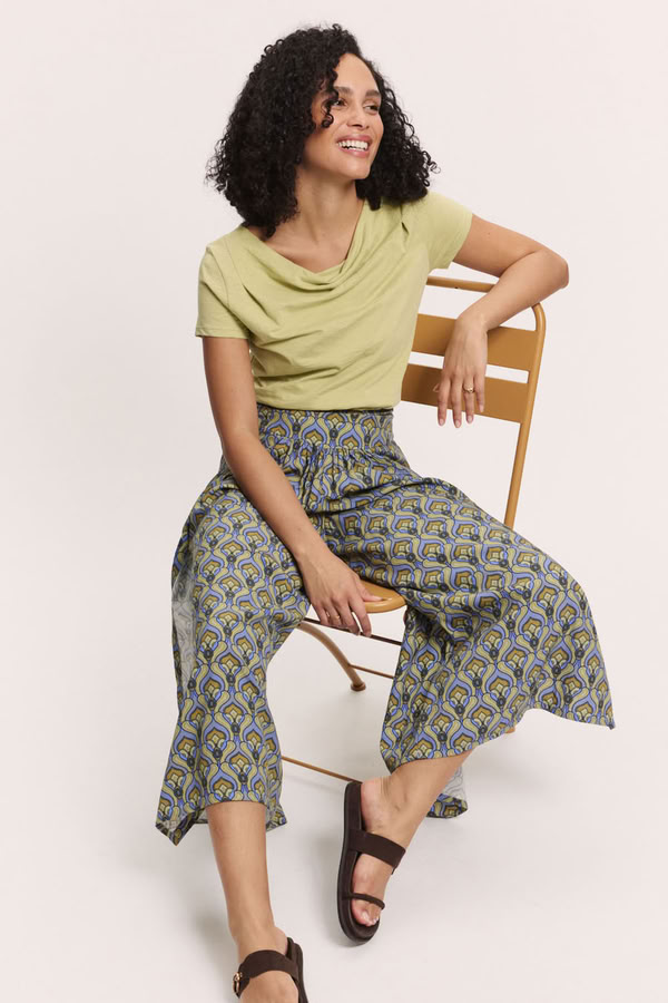 Hose Vickyy green tulip von Tranquillo