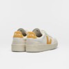Sneaker V-90 white_safran von VEJA