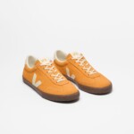 Sneaker Volley mango_calcaire_bark von VEJA