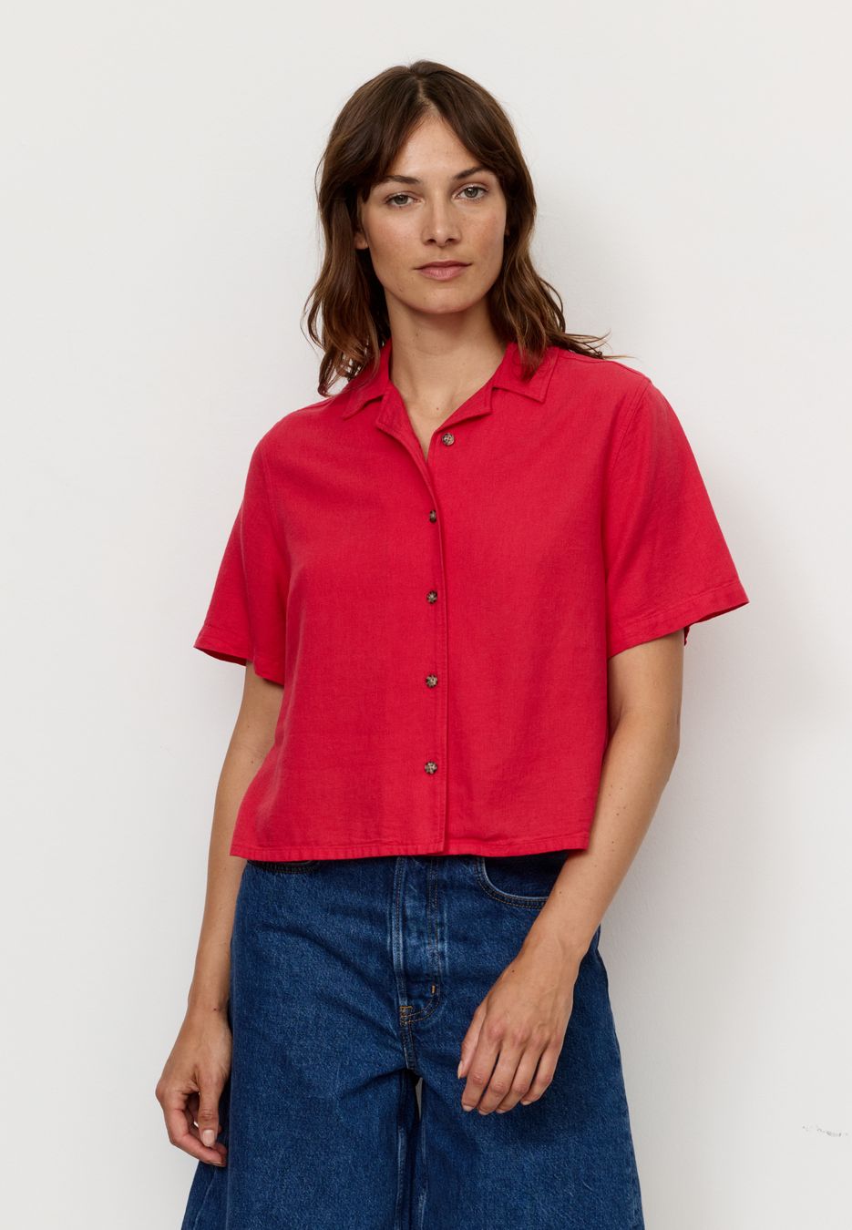 Bluse Camellia lava red von recolution