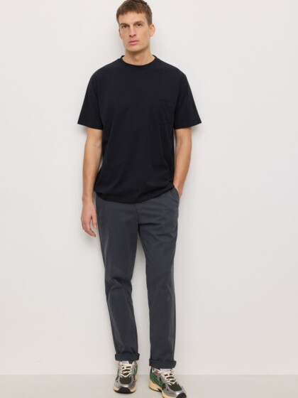 Chino Kelp dark grey von recolution