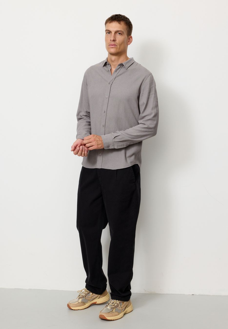 Hemd Nutmeg greige von recolution