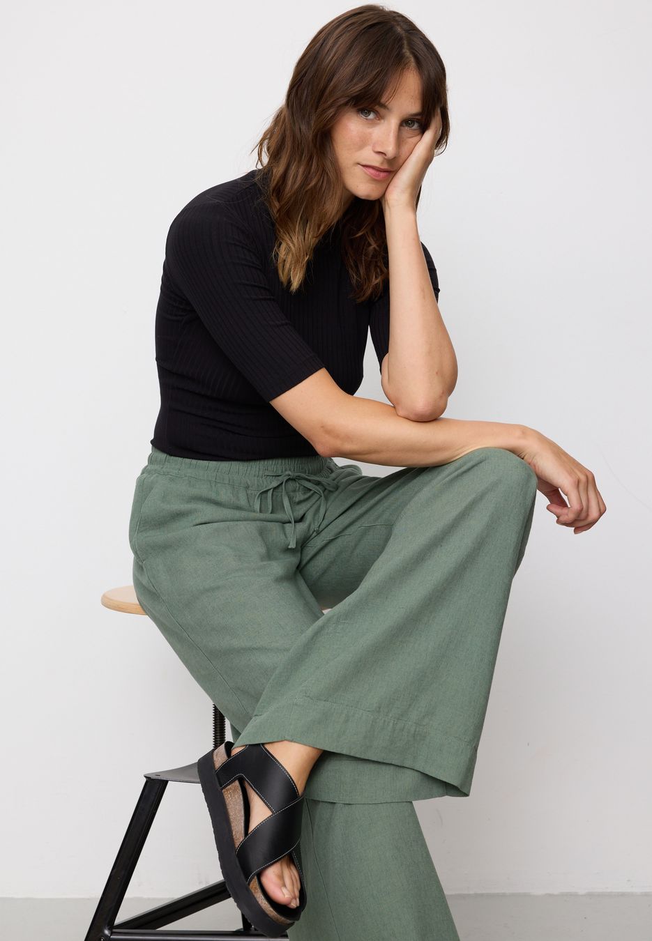 Hose Alisma khaki von recolution