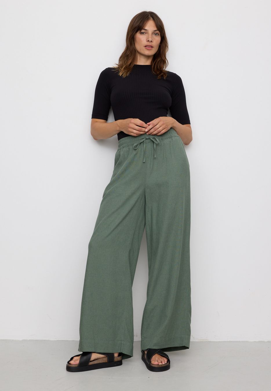 Hose Alisma khaki von recolution