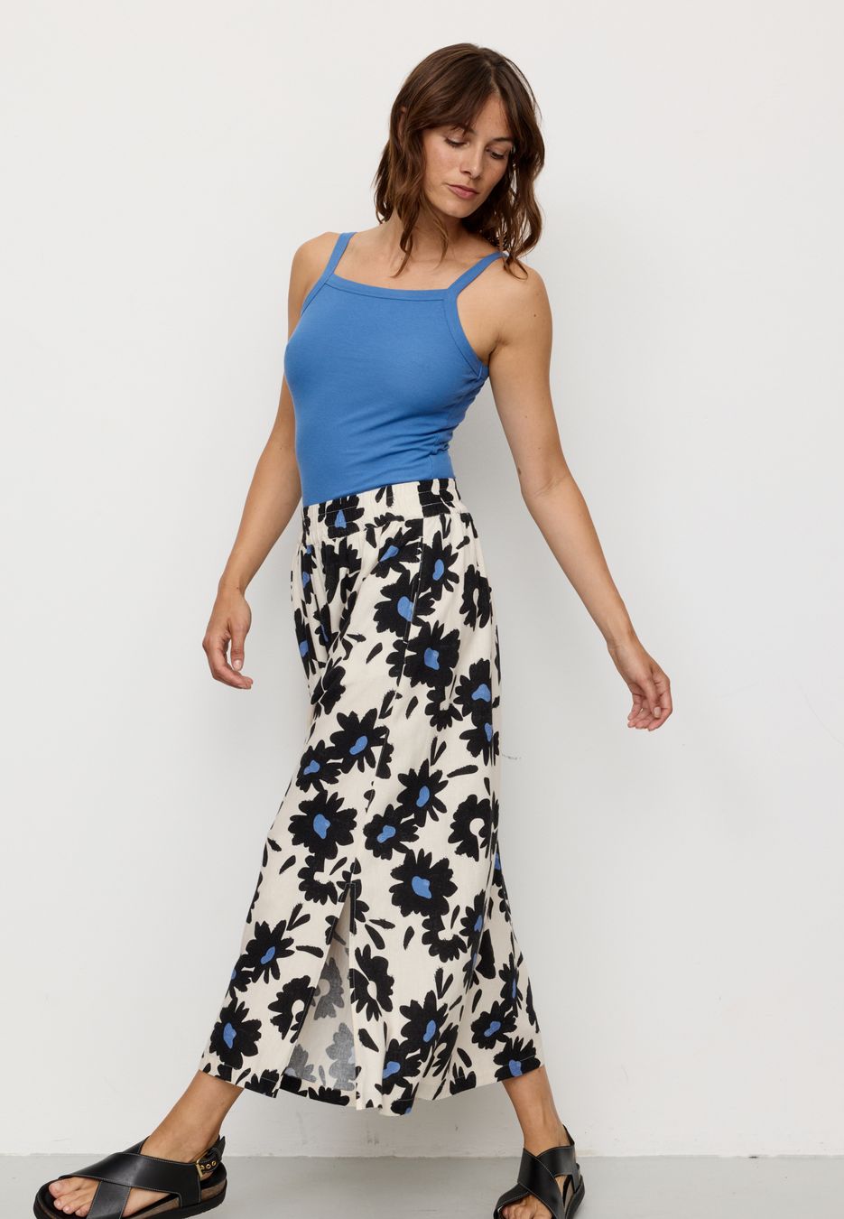 Rock Fennel Bloom electric blue von recolution