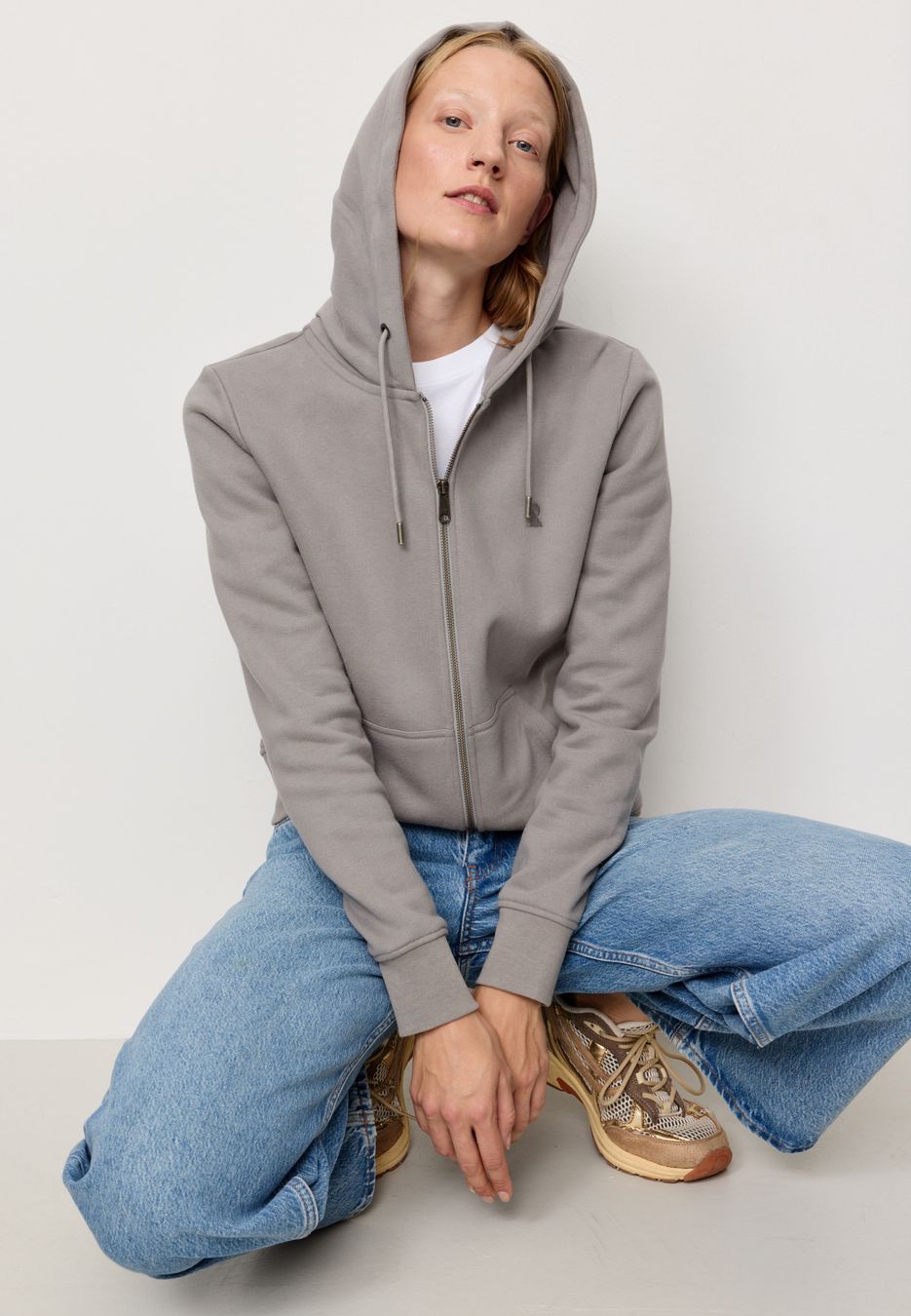 Sweatjacke Dahlia greige von recolution