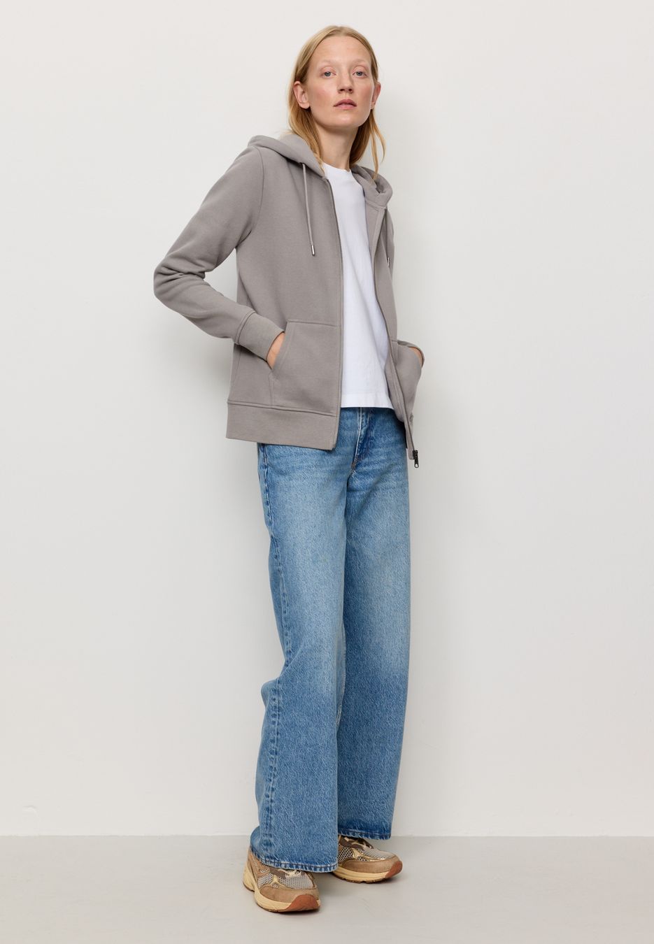 Sweatjacke Dahlia greige von recolution