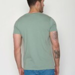 T-Shirt Guide Bike Mountain Pines soft sage von Greenbomb