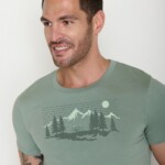 T-Shirt Guide Bike Mountain Pines soft sage von Greenbomb