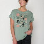 T-Shirt Loony Tucan Flower pale green von Greenbomb
