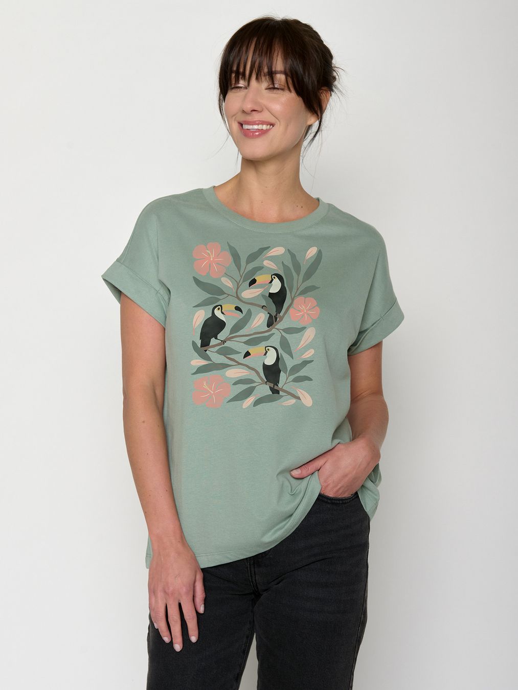 T-Shirt Loony Tucan Flower pale green von Greenbomb