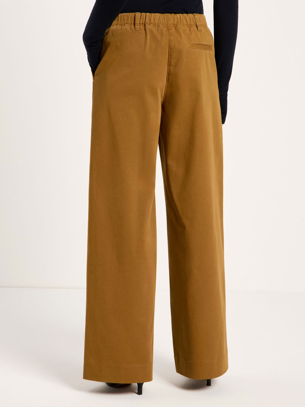 Hose mit weitem Bein bronze brown von Lanius