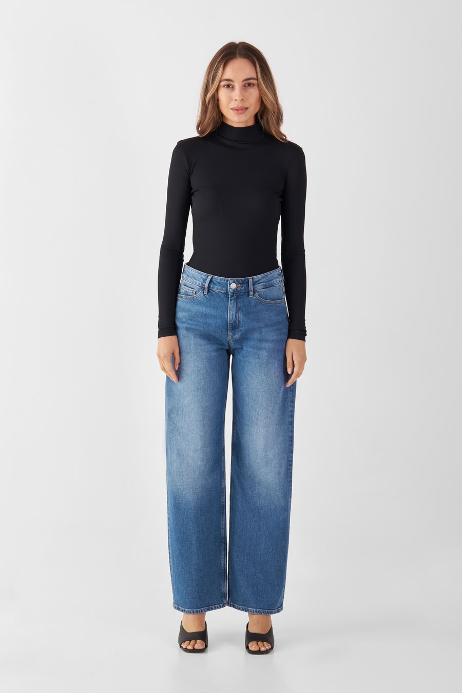 Jeans Ash Barrel Leg Minimal Stretch medium blue von DAWN