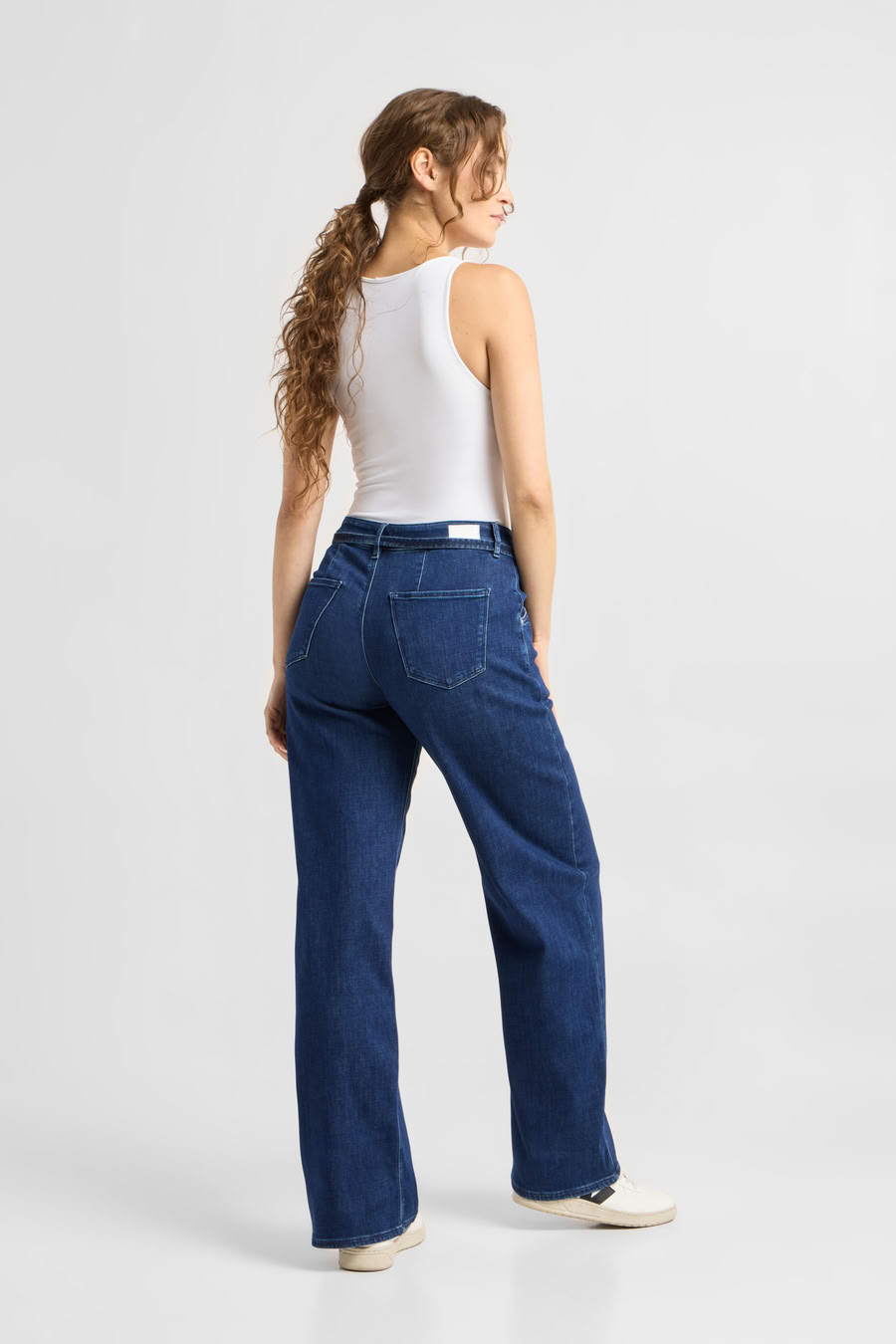 Jeans Blink Wide Barrel Soft Denim - Classic dark blue von DAWN