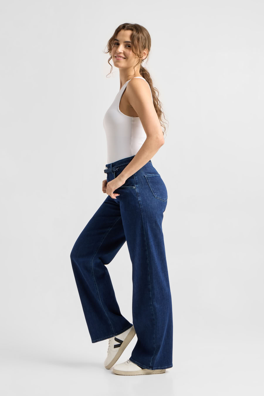 Jeans Blink Wide Barrel Soft Denim - Classic dark blue von DAWN