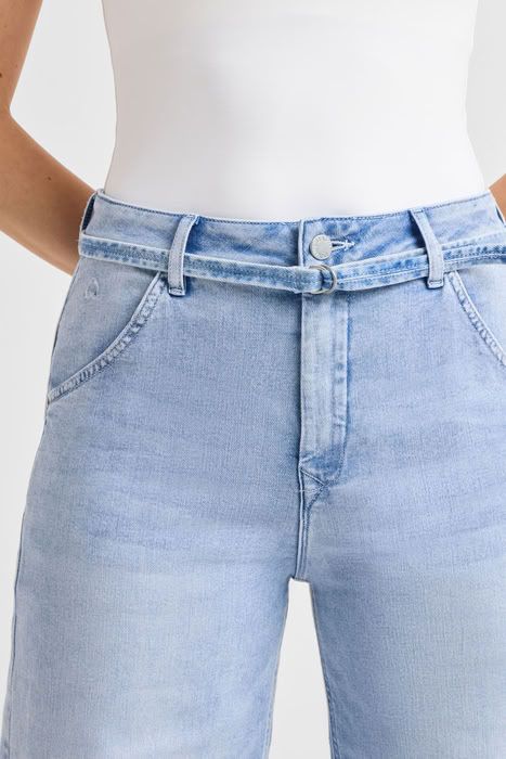 Jeans Blink Wide Barrel Soft Denim - Classic light blue von DAWN