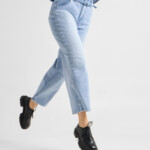 Jeans Blink Wide Barrel Soft Denim - Classic light blue von DAWN