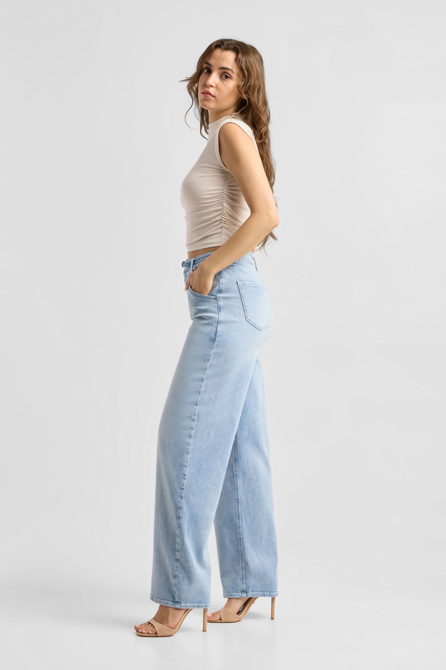 Jeans Blink Wide Barrel Soft Denim - Classic light blue von DAWN