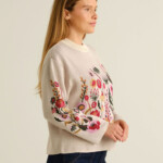Pullover Limhamn Folk Flower vanilla white von Dedicated. Pullover Limhamn Folk Flower vanilla white von Dedicated.