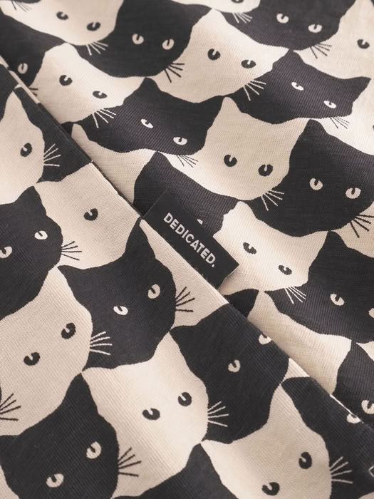 T-shirt Visby Pepita Cats oat white von Dedicated.