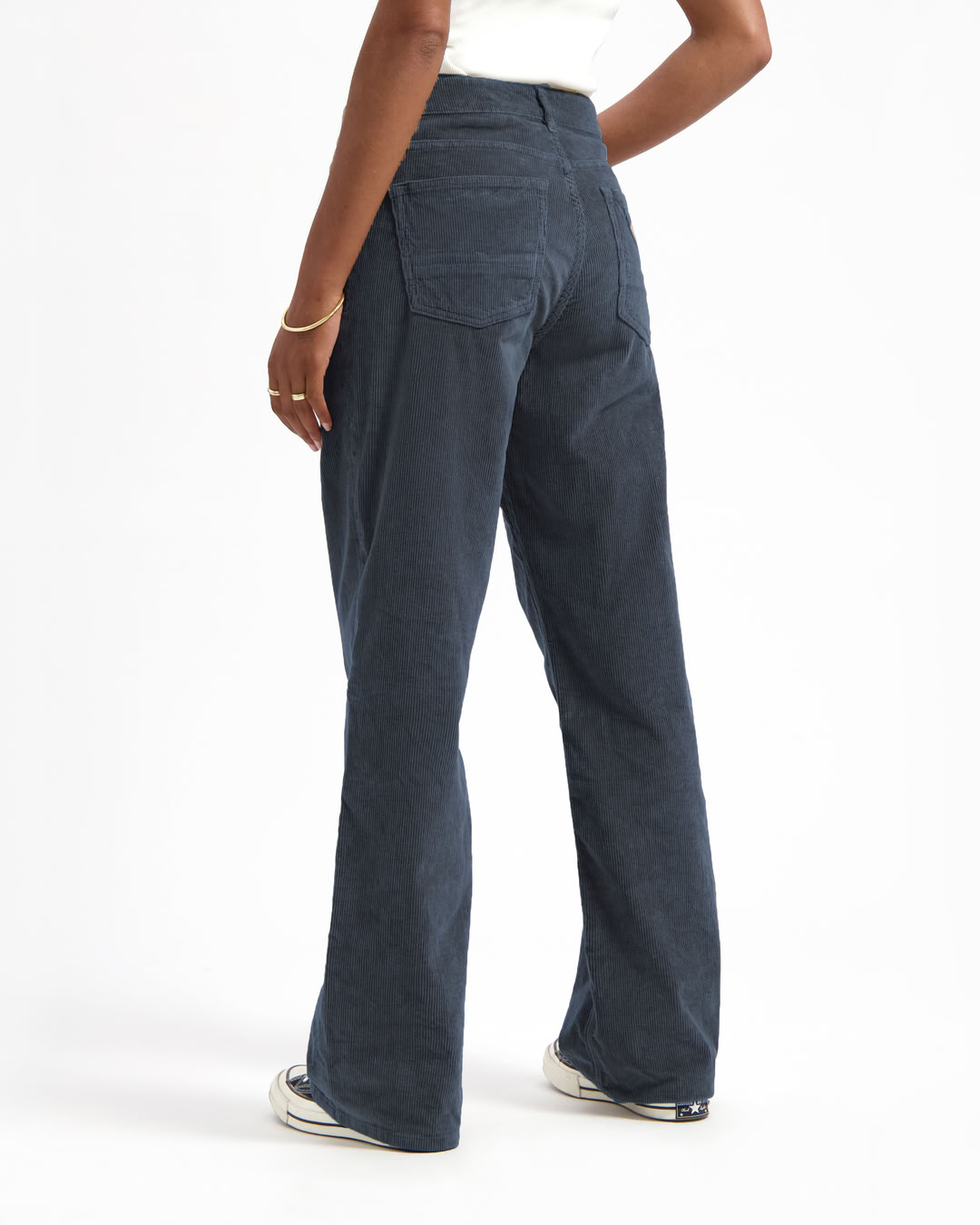 Cordhose Lena Loose ocean blue von Kuyichi