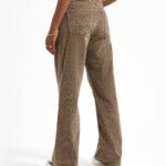 Cordhose Lena Loose taupe von Kuyichi