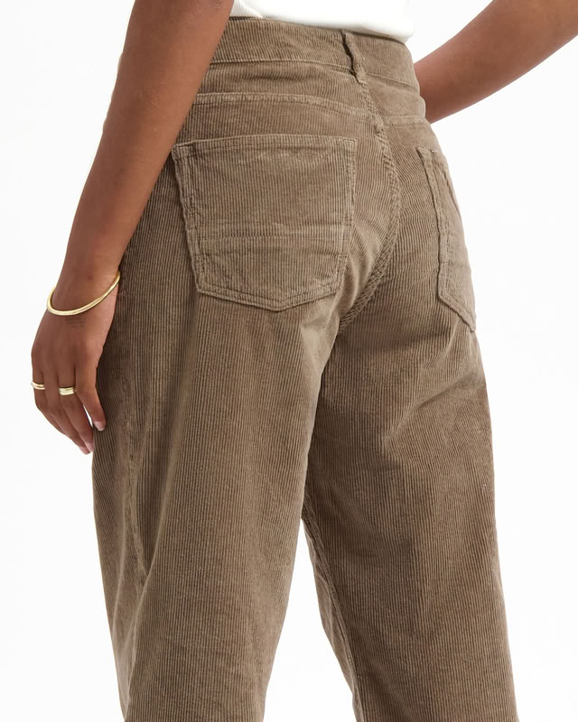 Cordhose Lena Loose taupe von Kuyichi