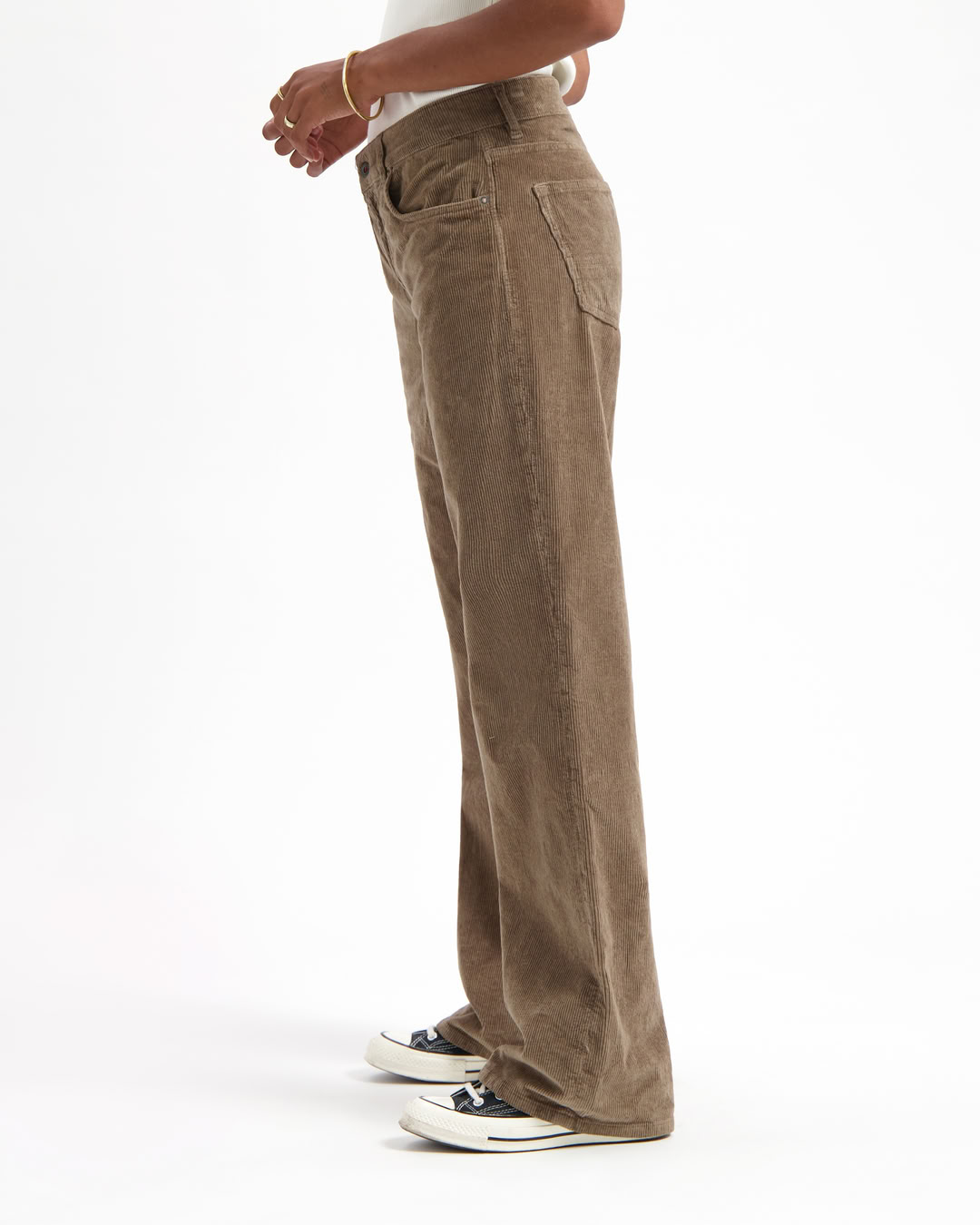 Cordhose Lena Loose taupe von Kuyichi