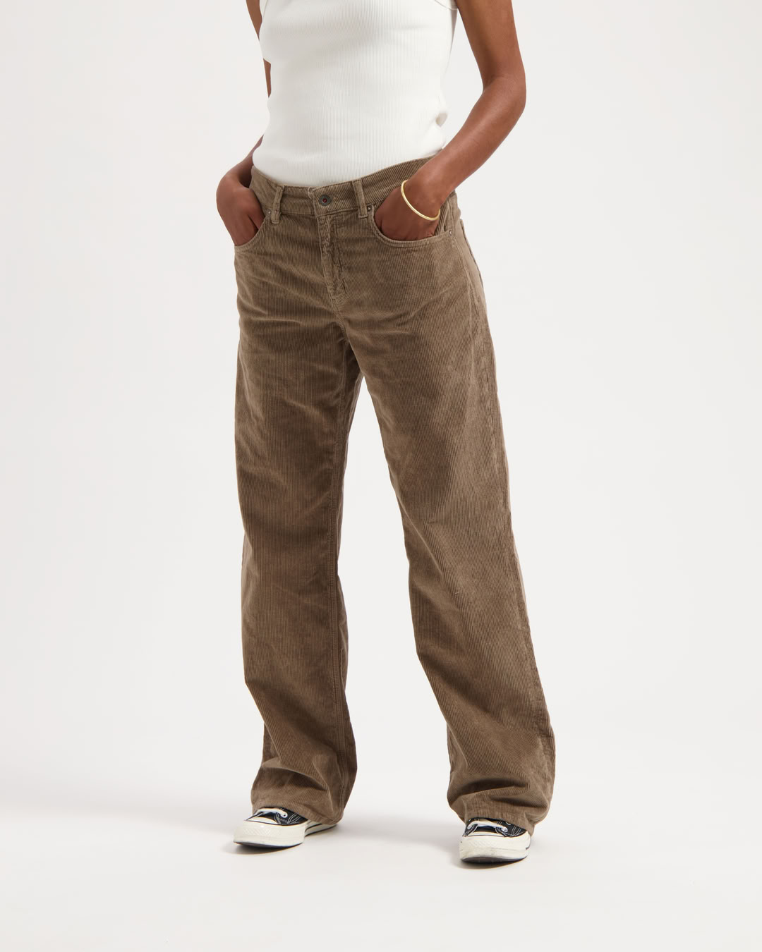 Cordhose Lena Loose taupe von Kuyichi