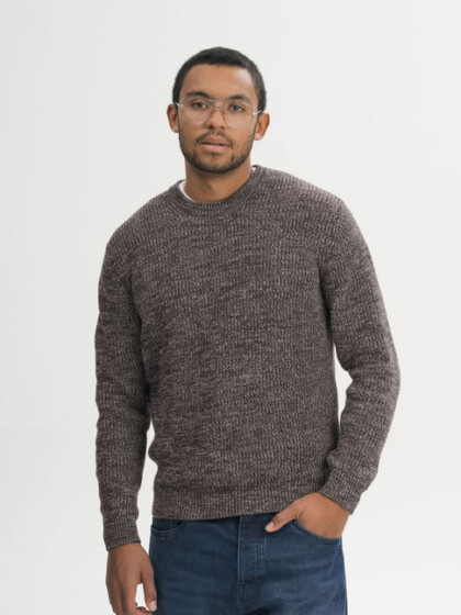 Strickpullover Ravi brown speckles von MELAWEAR