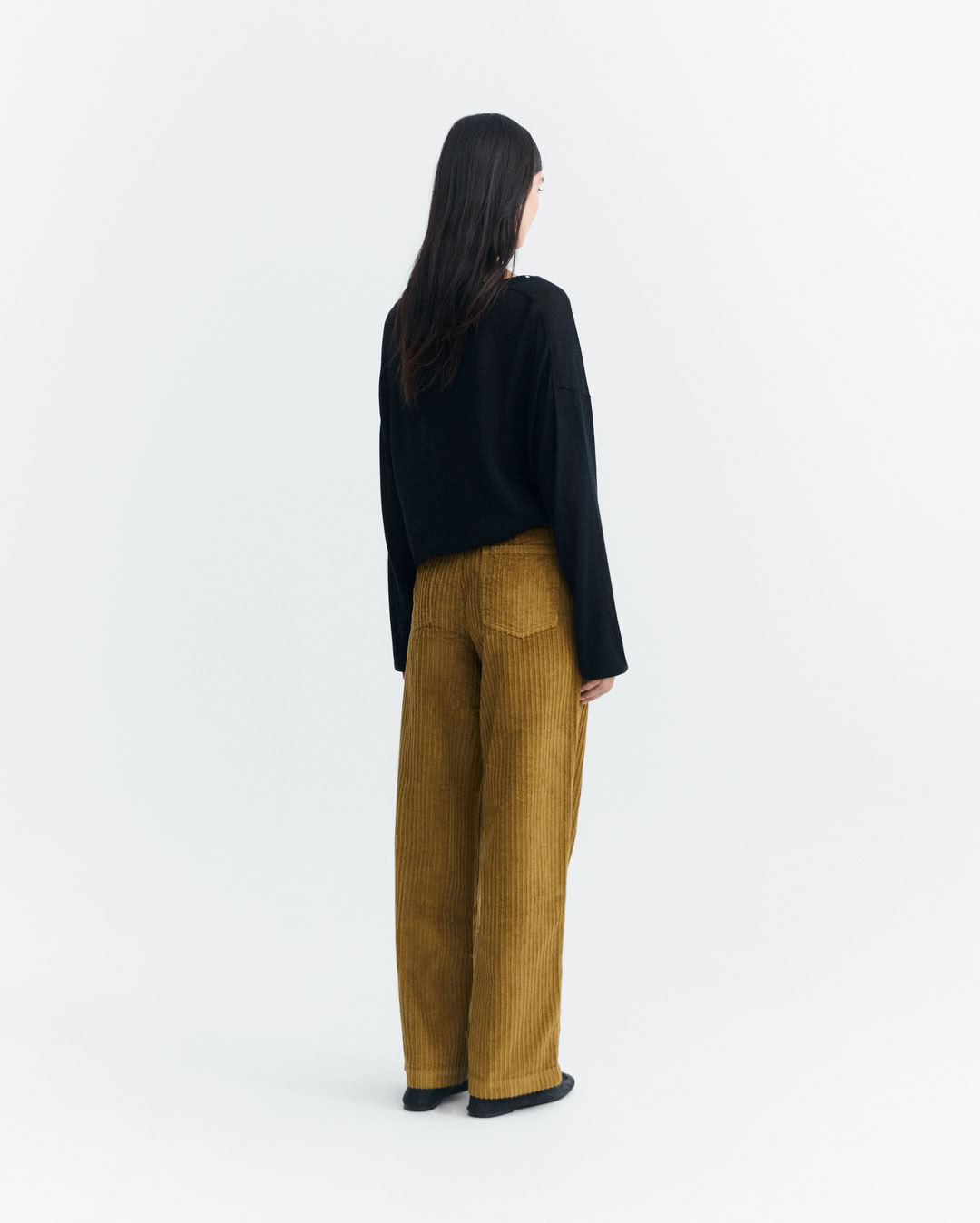 Hose Serena Corduroy brown von Thinking MU