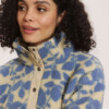 Fleece-Schlupfjacke Jorgaa blue botanics von Tranquillo