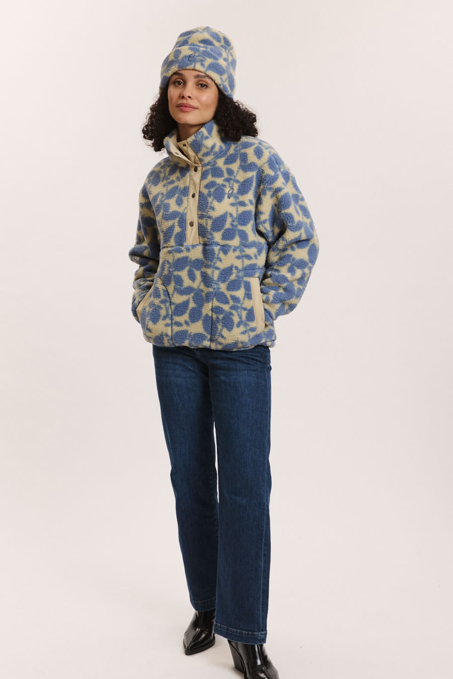 Fleece-Schlupfjacke Jorgaa blue botanics von Tranquillo