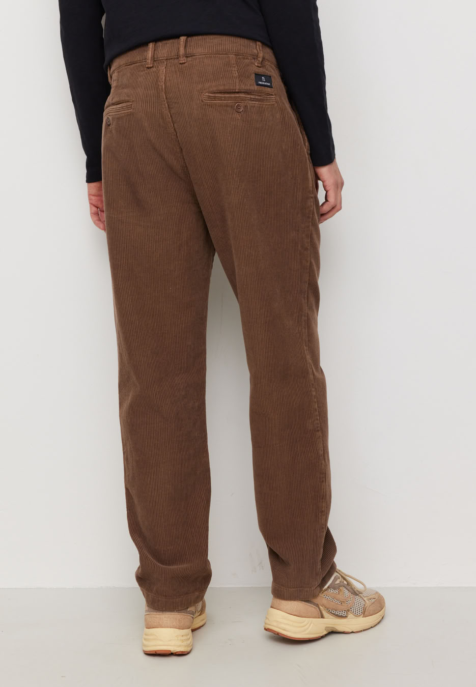Chino Oak Corduroy coffee brown von recolution